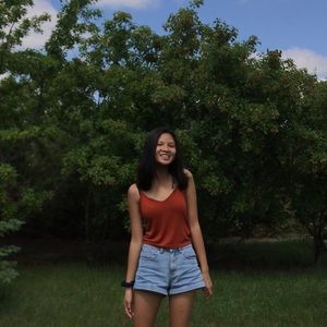 Meet your Posher, Angeline